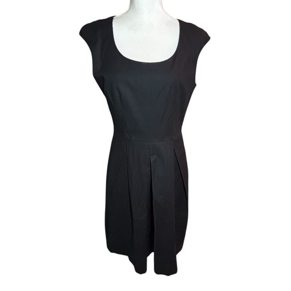 Land's End Black Dress with Front Pleats and Side Pockets Zipper Back Size 8